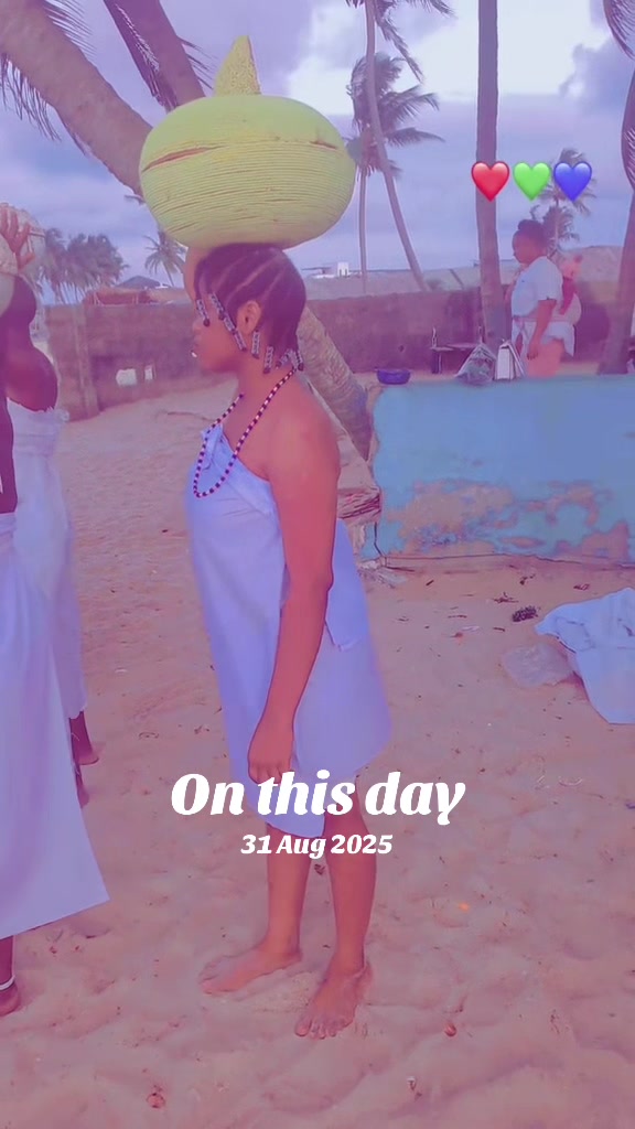 @ayowamide🧜&zwj;♀️🌊🐍