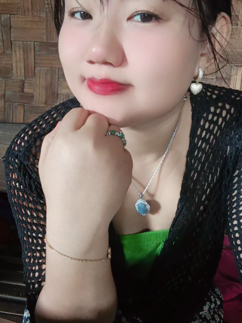 @phyoe