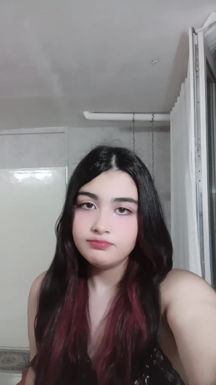 @𝐻𝑒𝓁𝒾𝒶 🐇💕