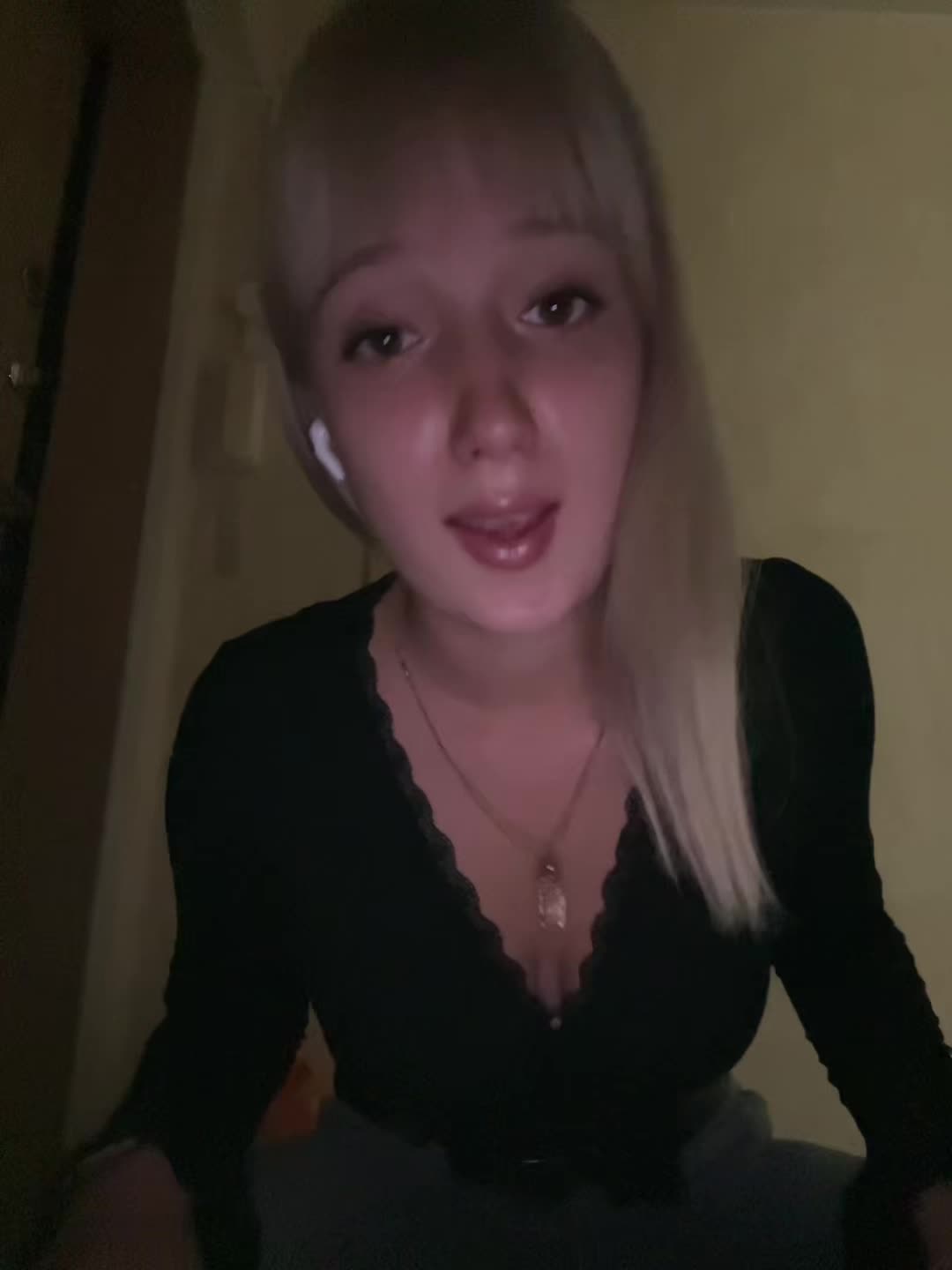@blondy