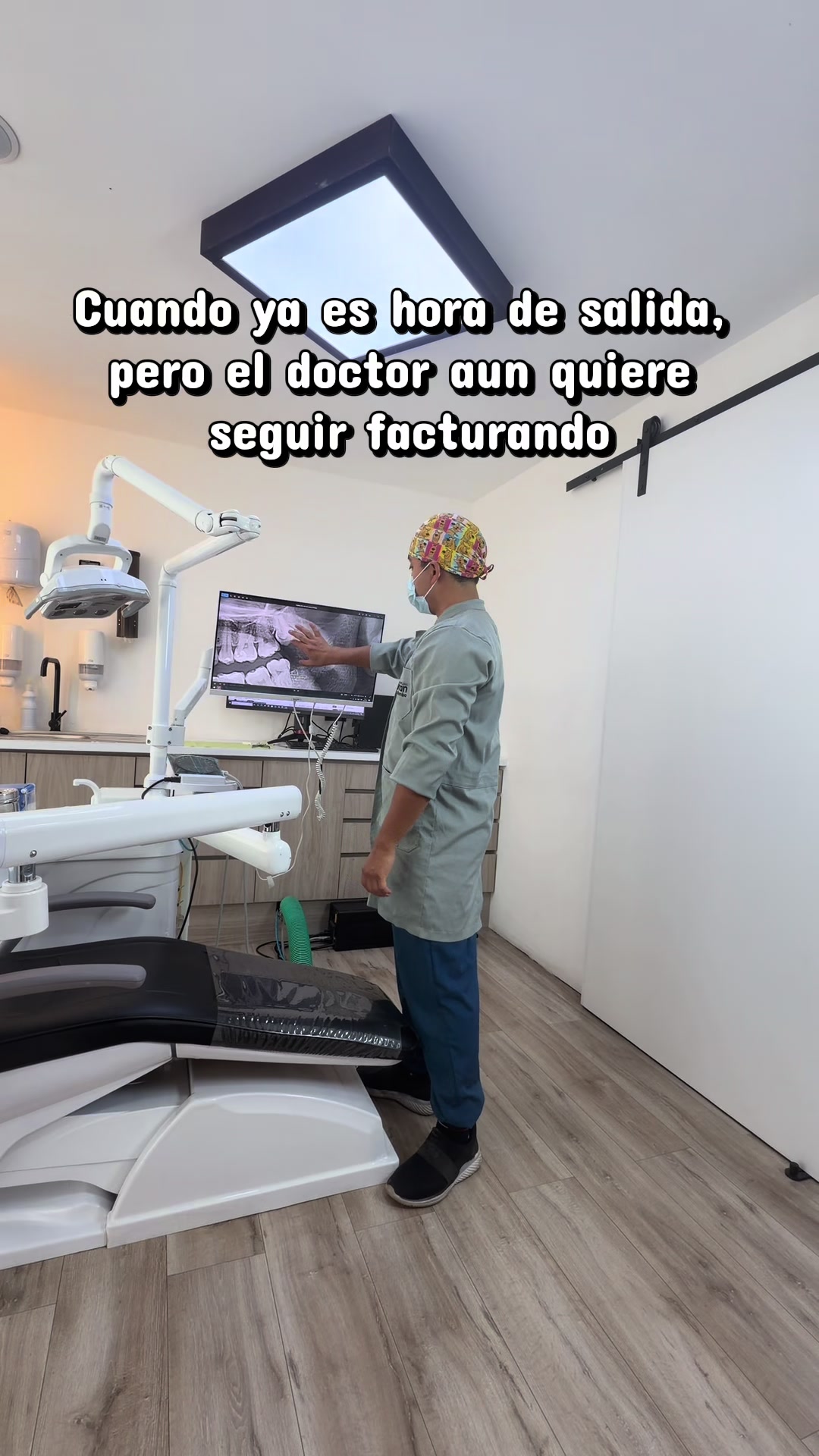 @Odont&oacute;logo Adri&aacute;n Chamba