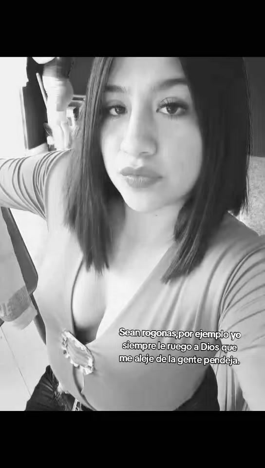 @Vivianaa_11🖤