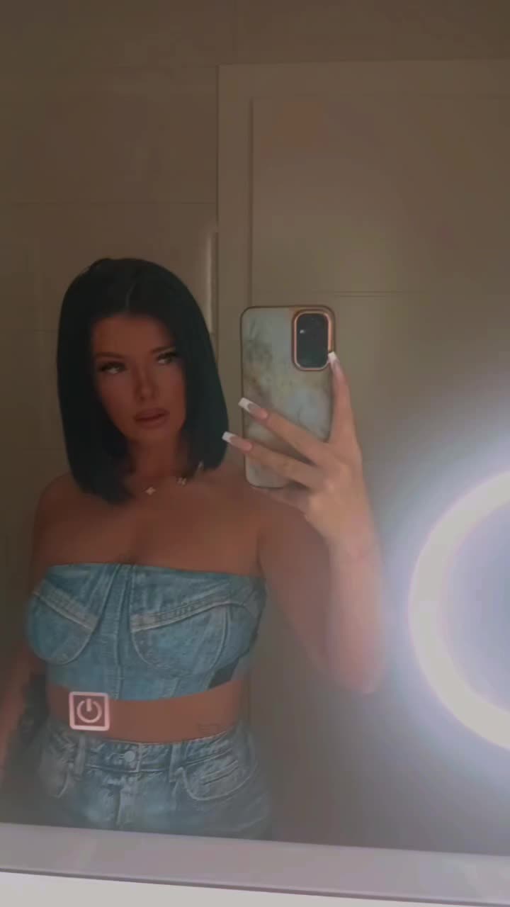 @Admira🧸