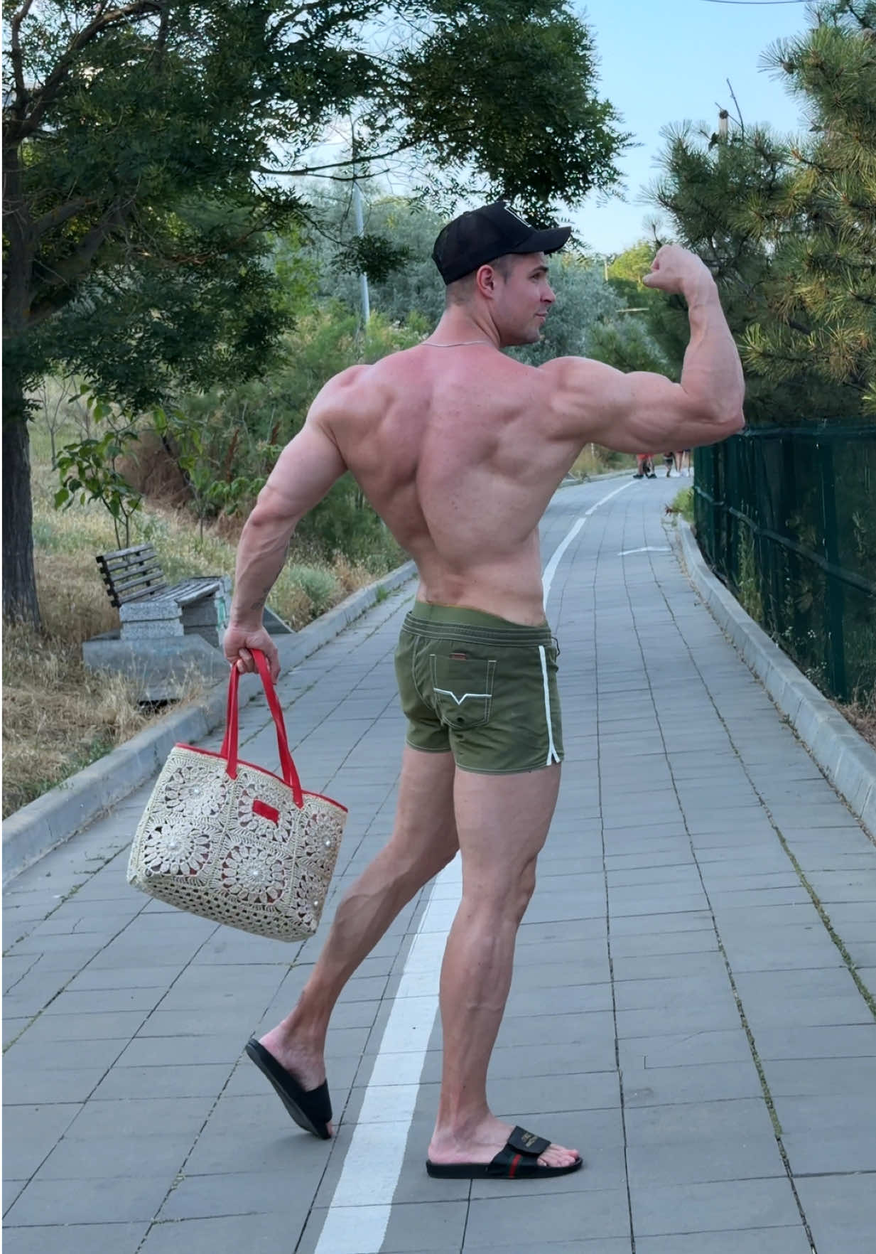 @Мунтян Александр