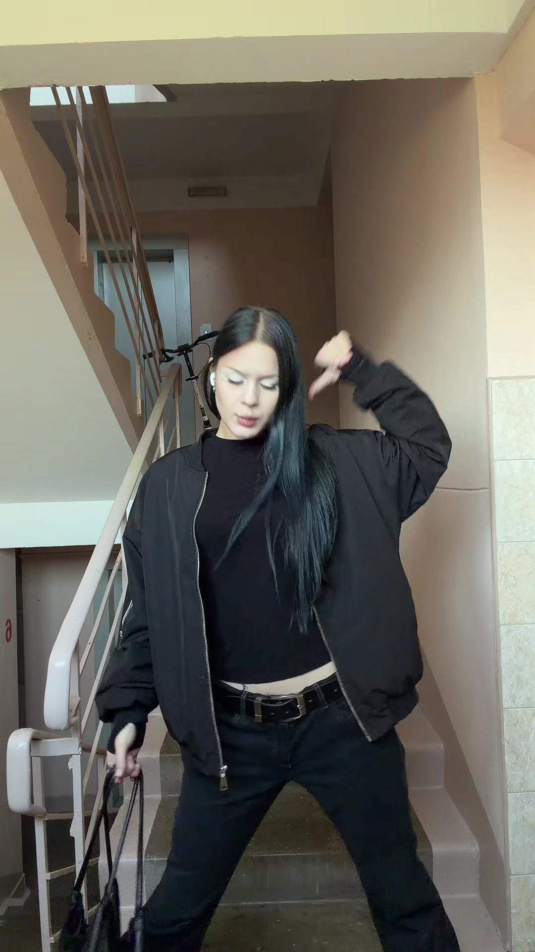 @МАКУКА