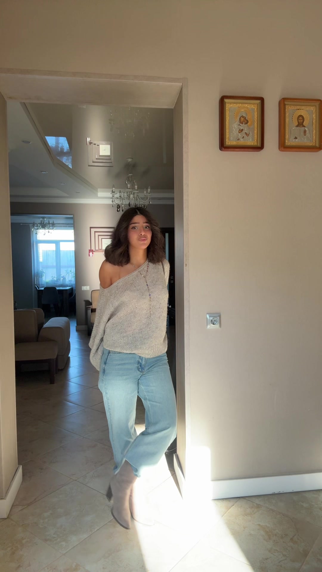 @arinaaiis