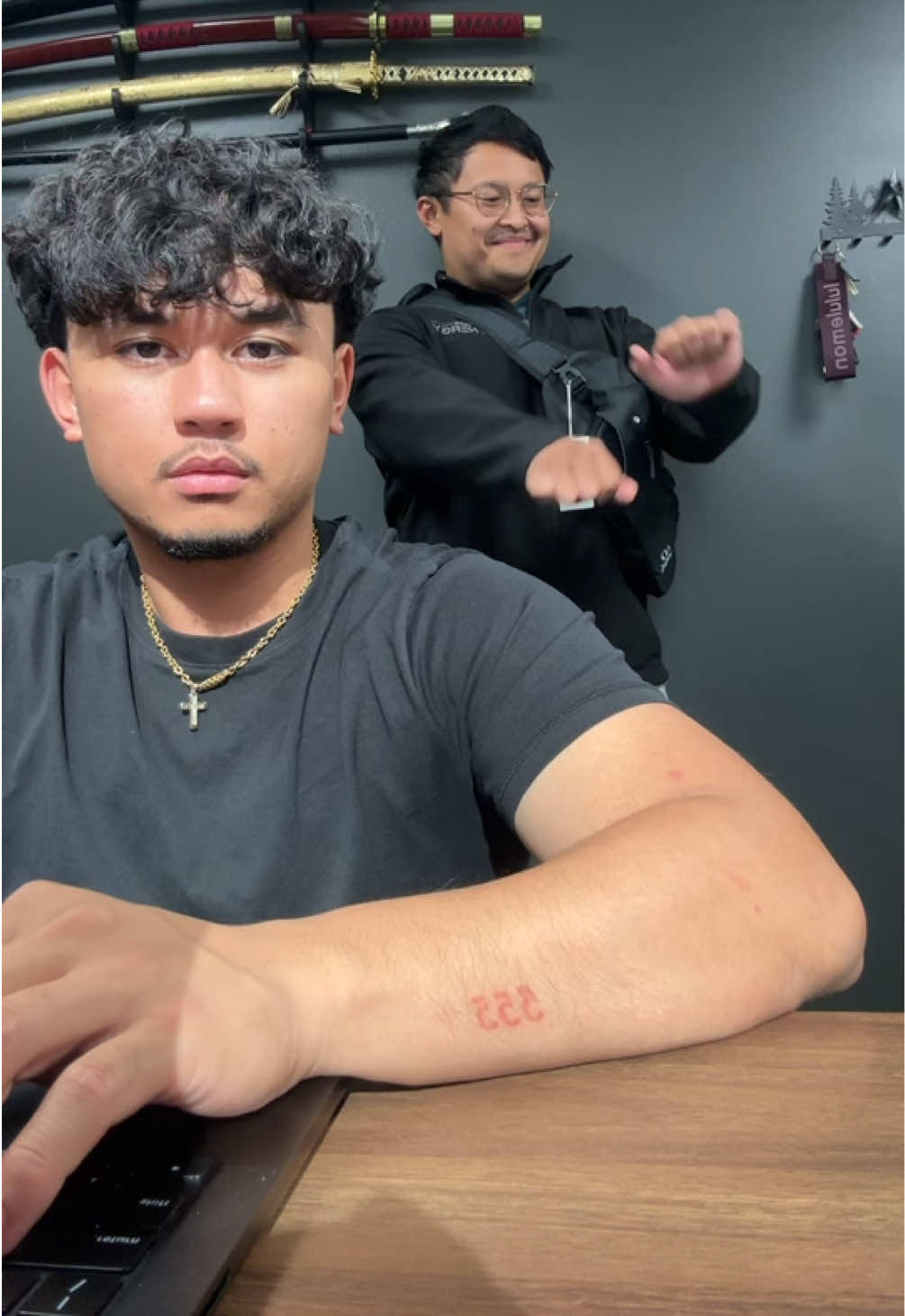 @Adriandano