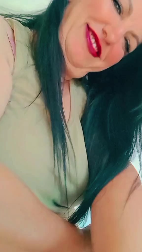@g&uuml;l&uuml;ş&uuml; g&uuml;zel Antakyalı &ccedil;iğdem