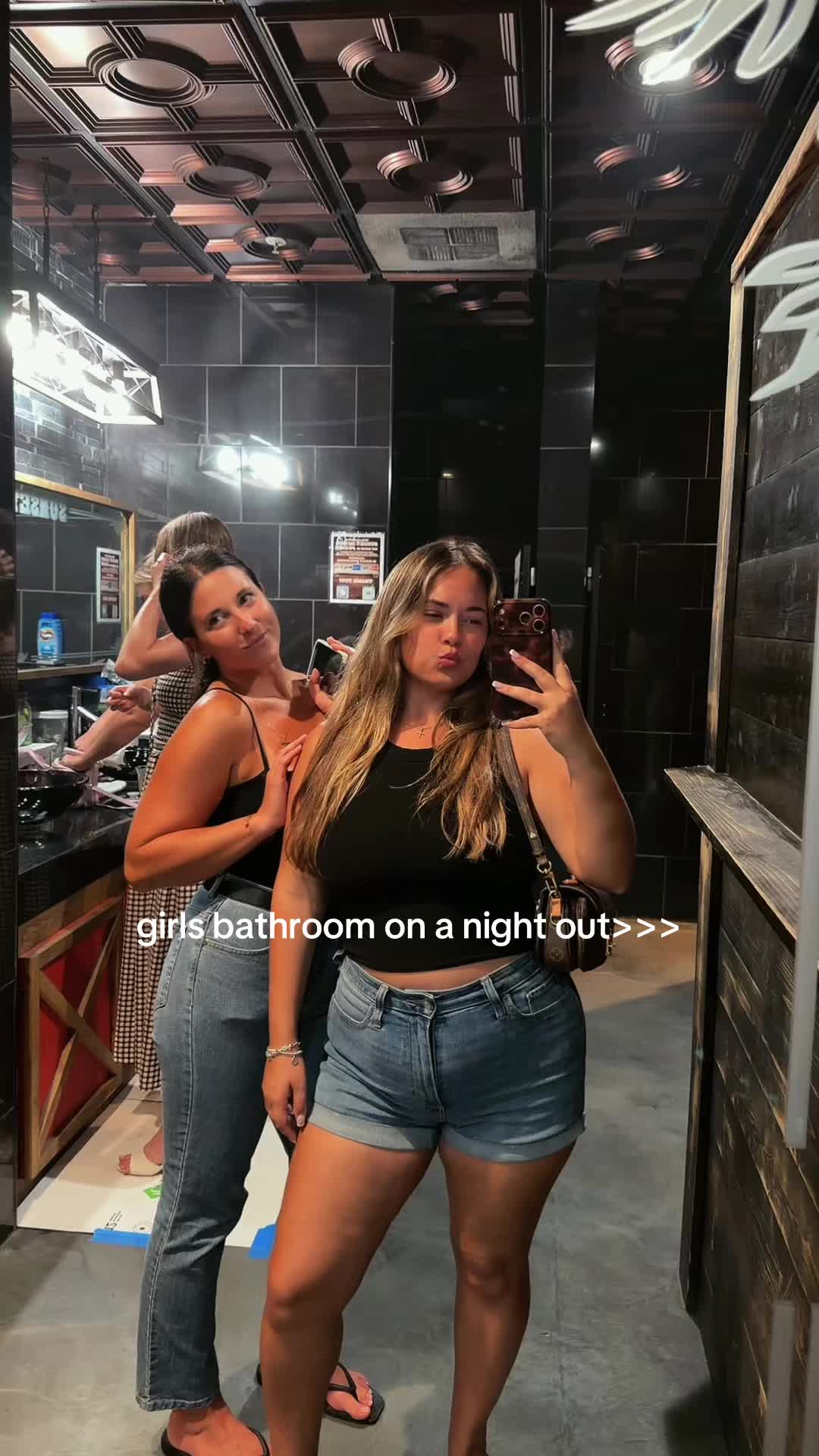 @megan_carreira