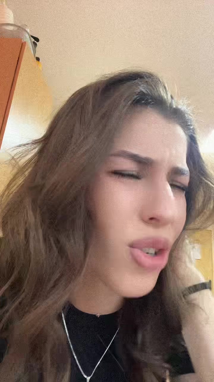 @Anasteiiiiishaa