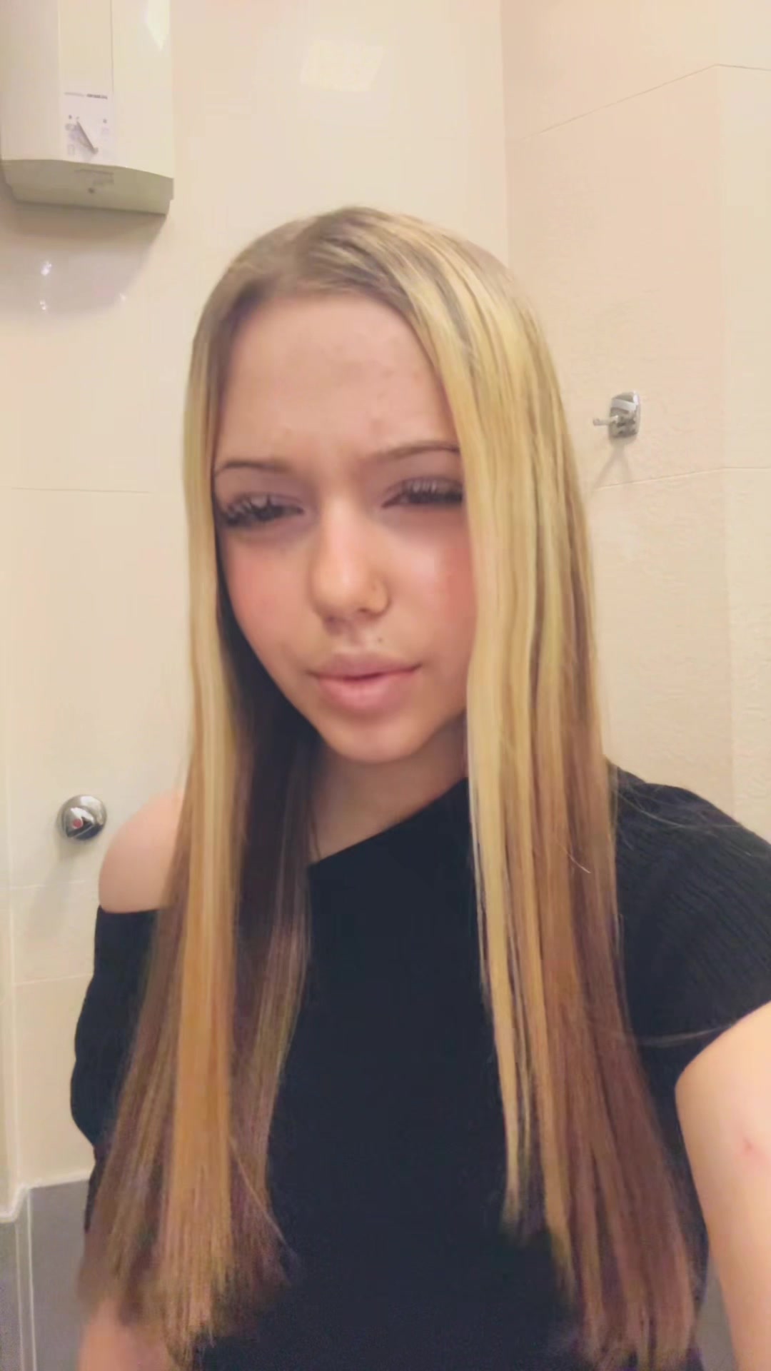@user1364749252