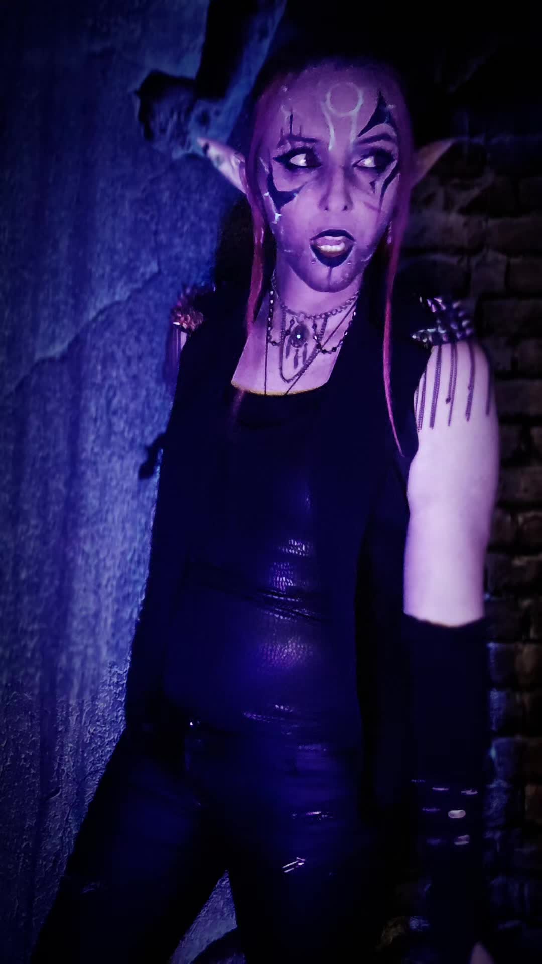@NeoQueenRen
