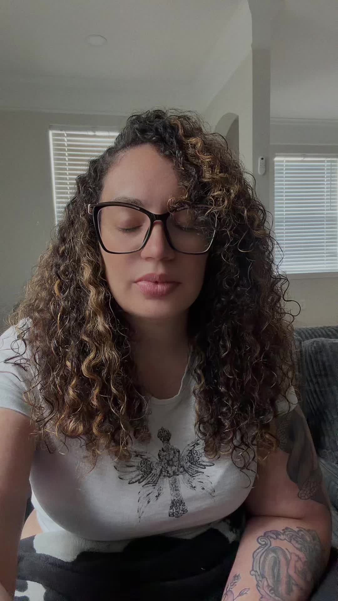 @whiskeygirlreads_