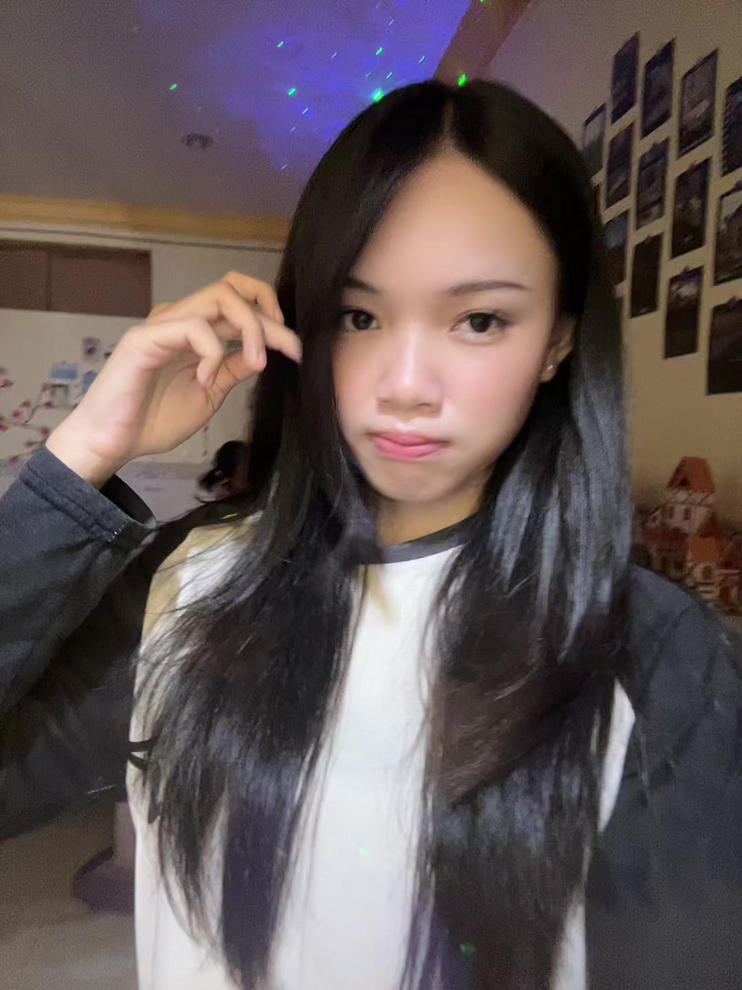 @HONGENG (ហុងអេង)
