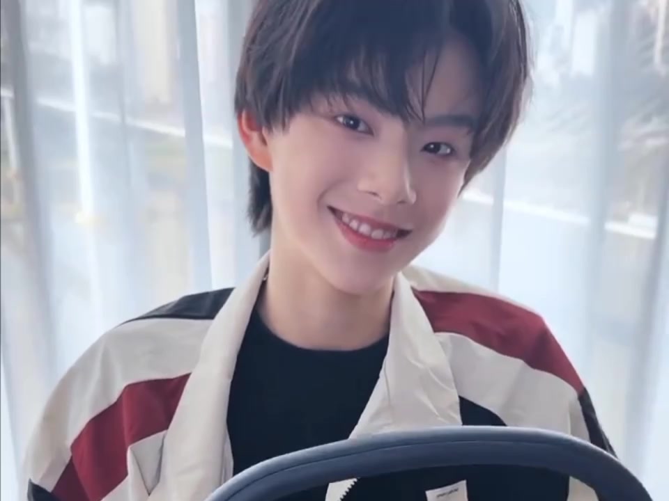 @𐙚𝐂𝐇𝐄𝐍 𝐒𝐈𝐇𝐀𝐍✮⋆˙