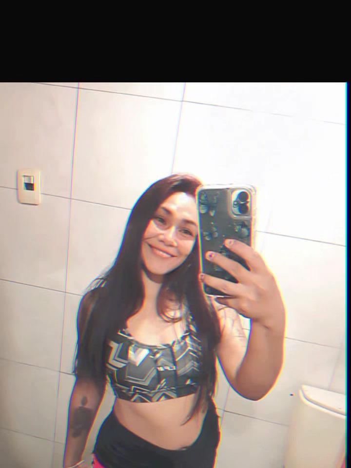 @Romii Flores