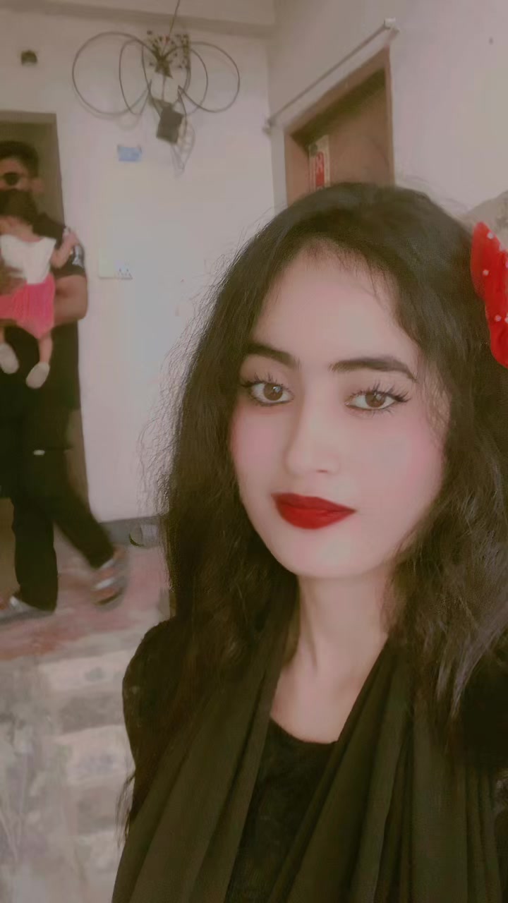 @নাজমুলের বউ