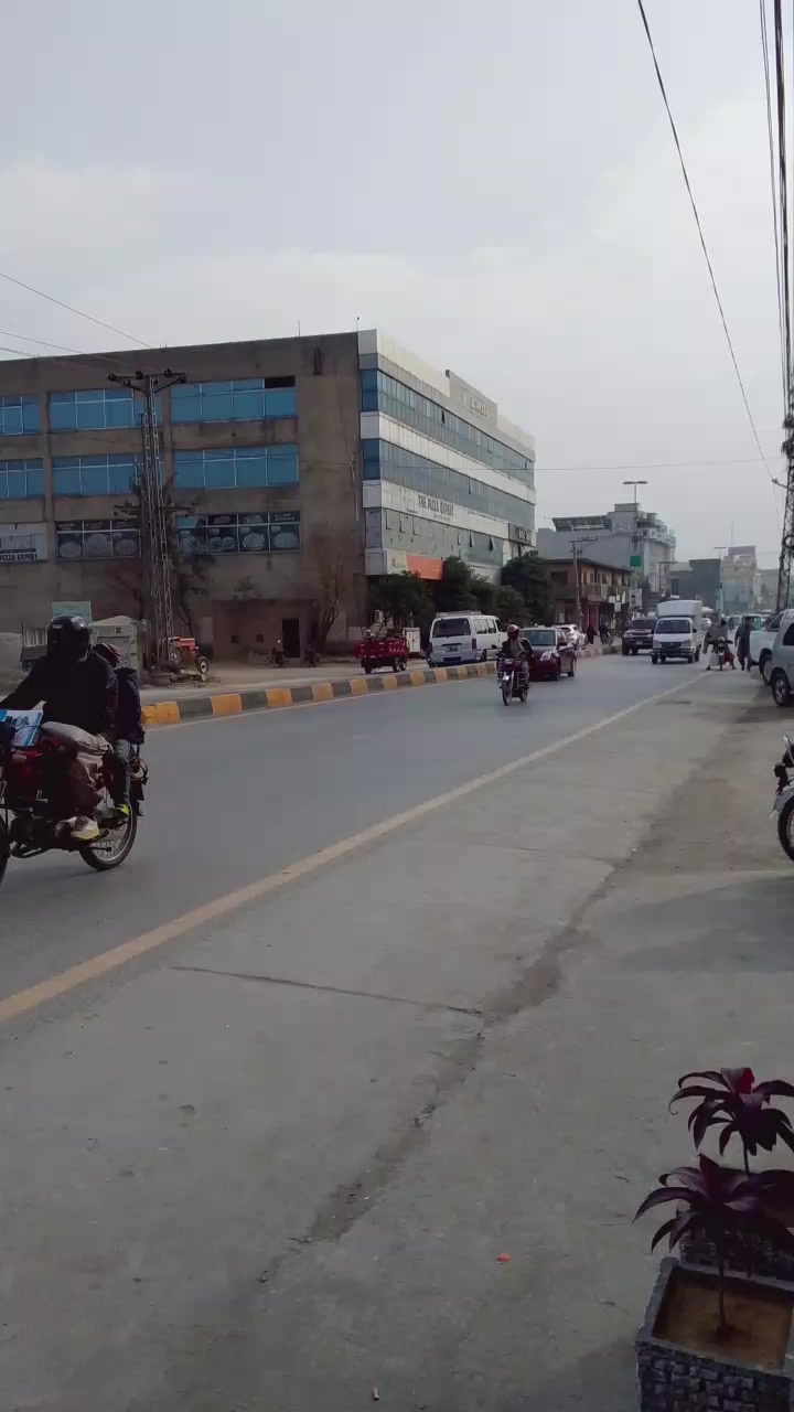@Mian_Ahsan