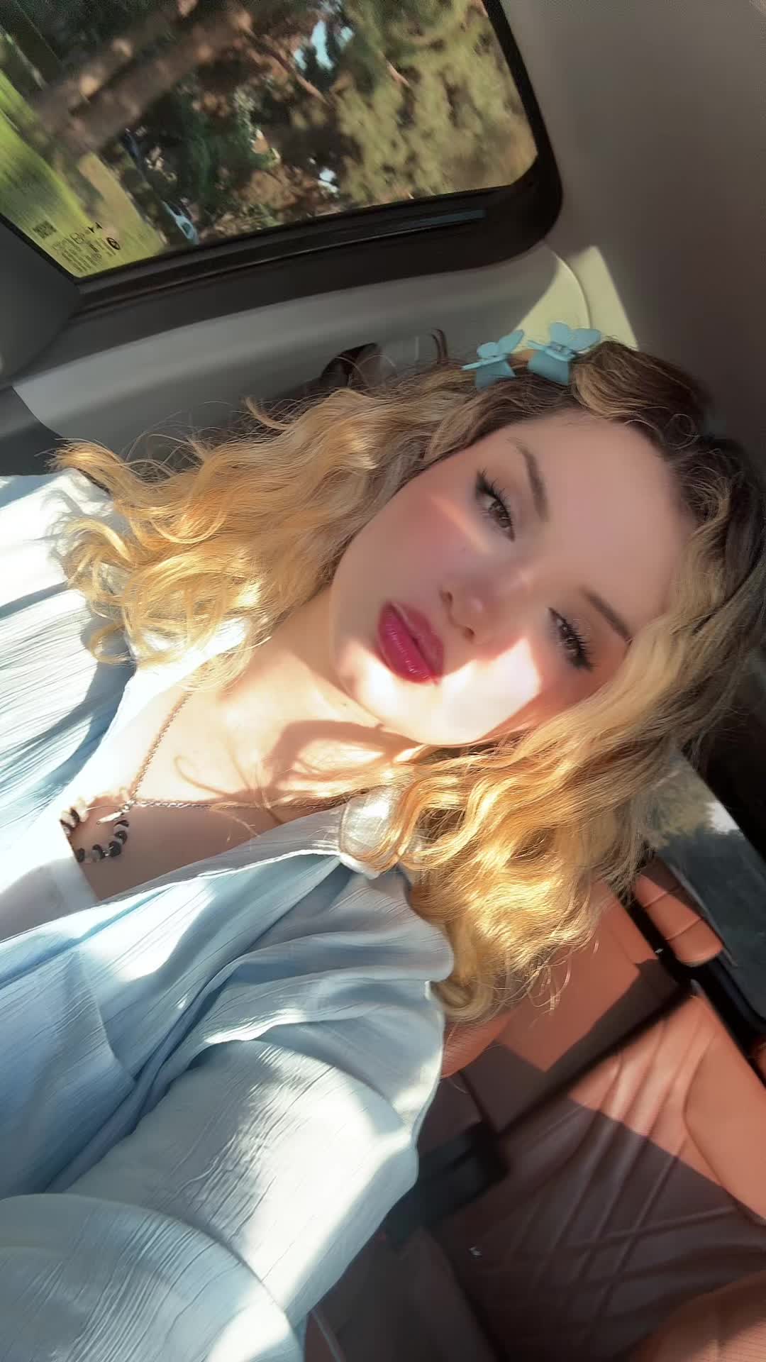 @Anahitaque