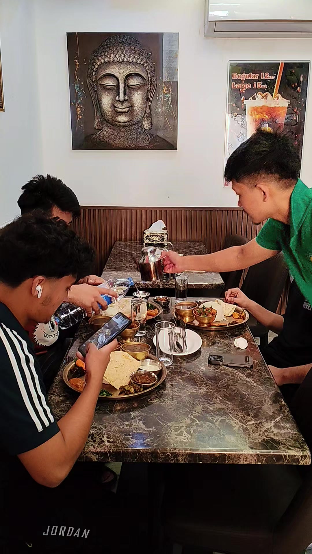 @MOMO LICIOUS RESTAURANT & CAFE