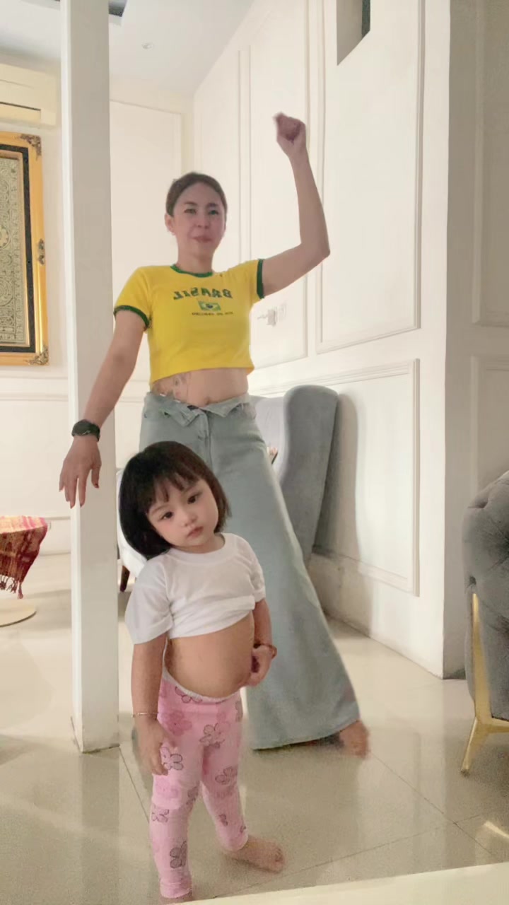 @Putri Avril