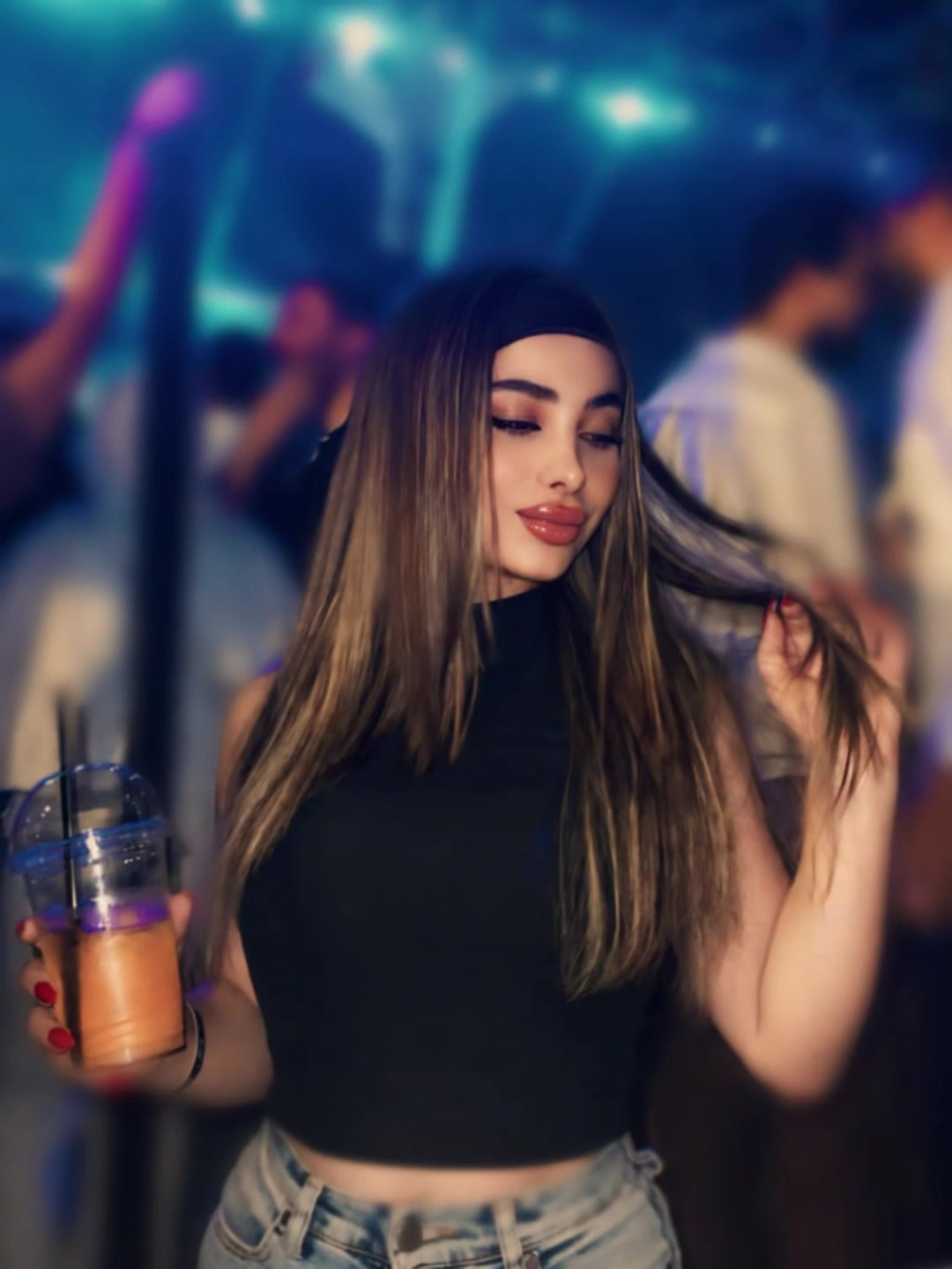 @سَـاࢪَۃ🇸🇾
