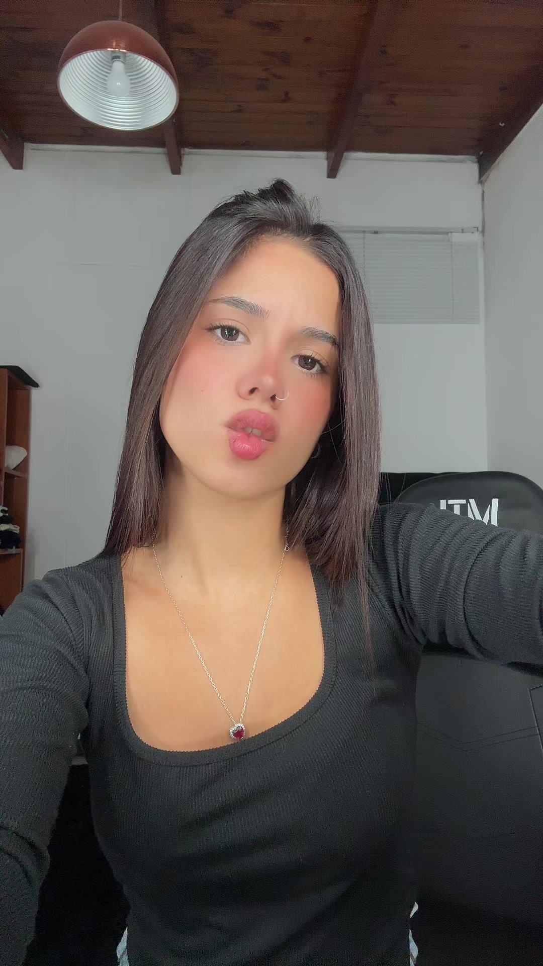 @V.pertine