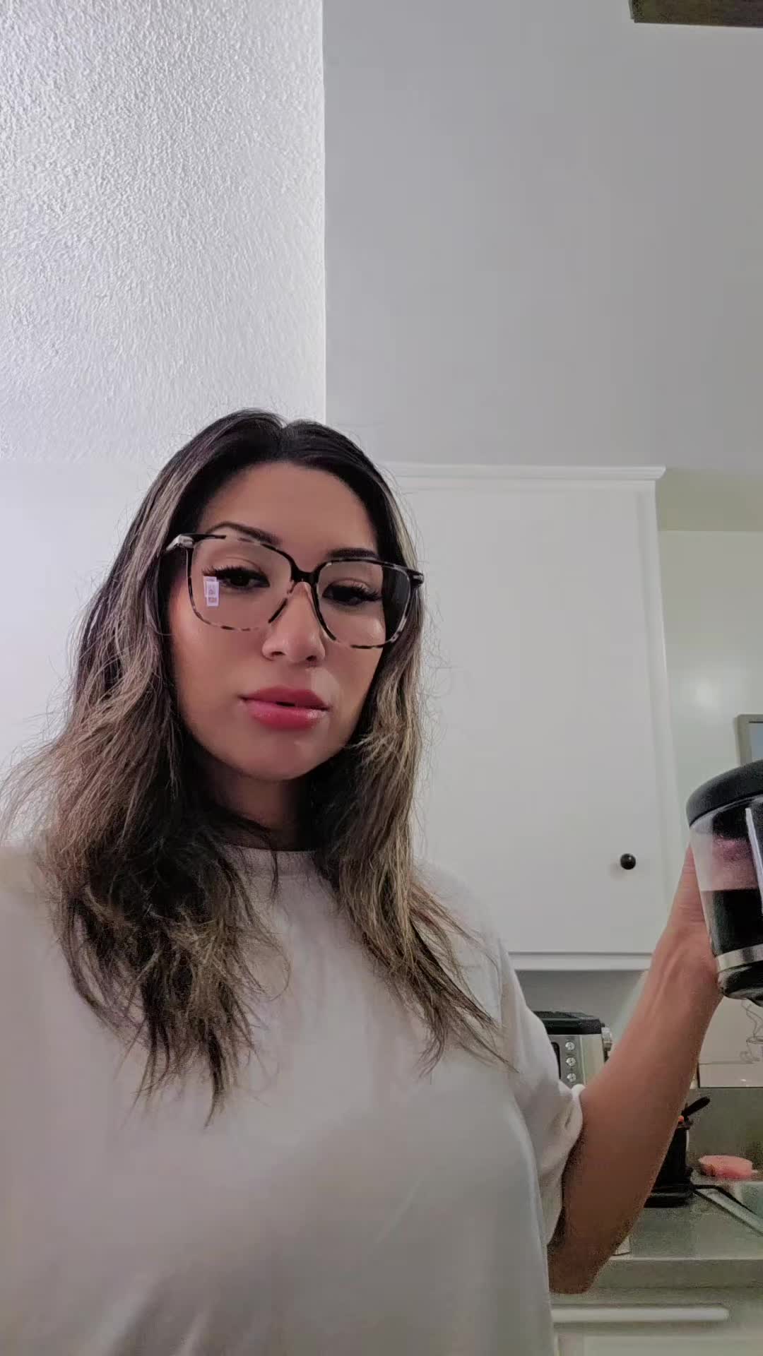 @SoberBabeLA