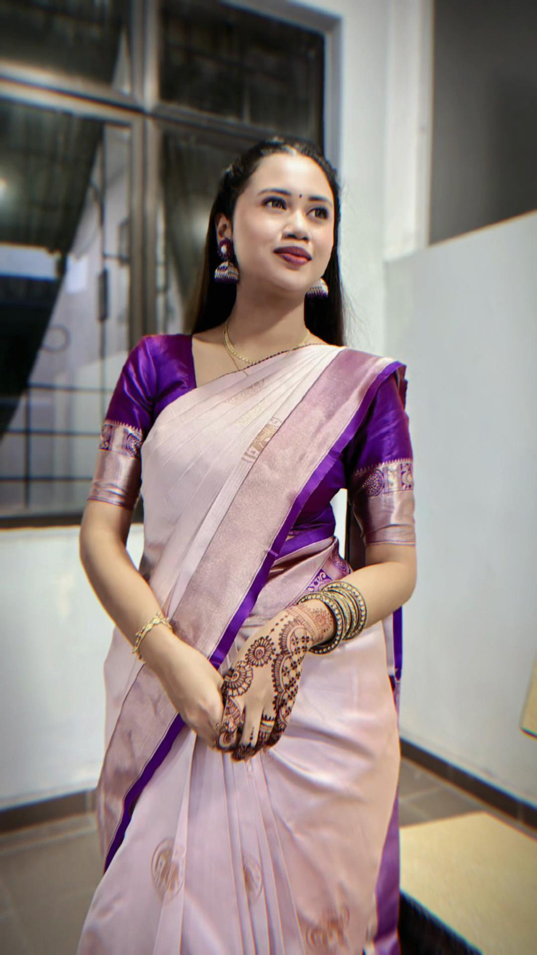 @🕊️🤍Karthigaa 🤍🕊️