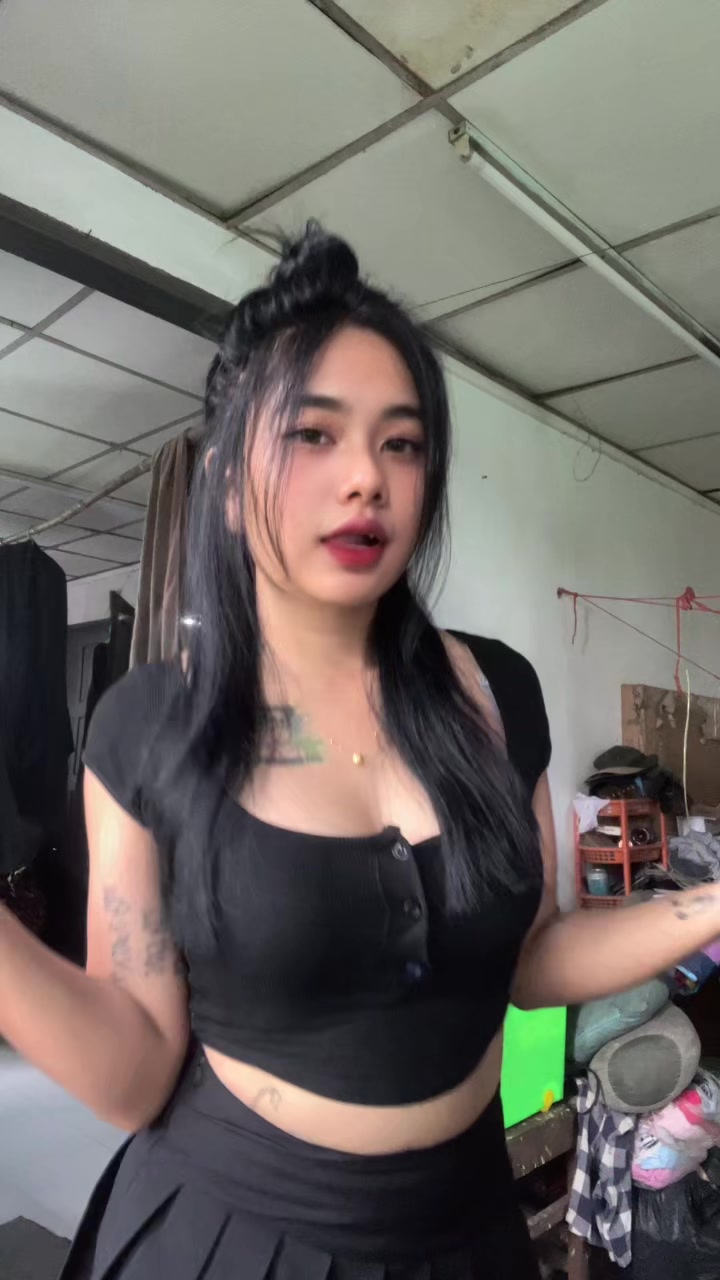 @Tin Zar Naing(Official acc)🌺
