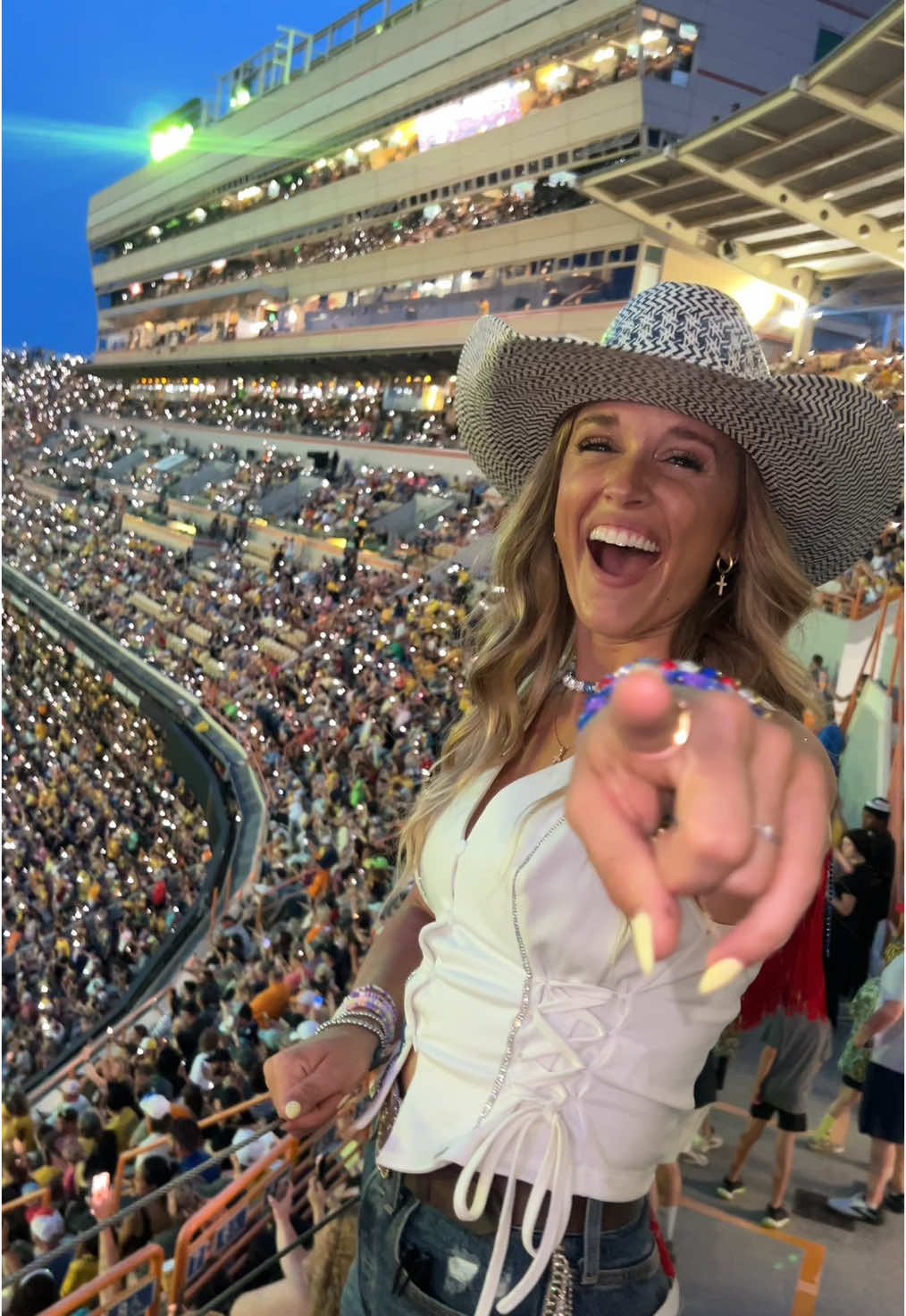 @countrydanceanna