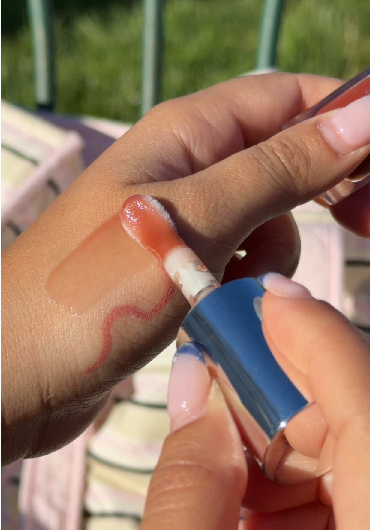 @buxomcosmetics