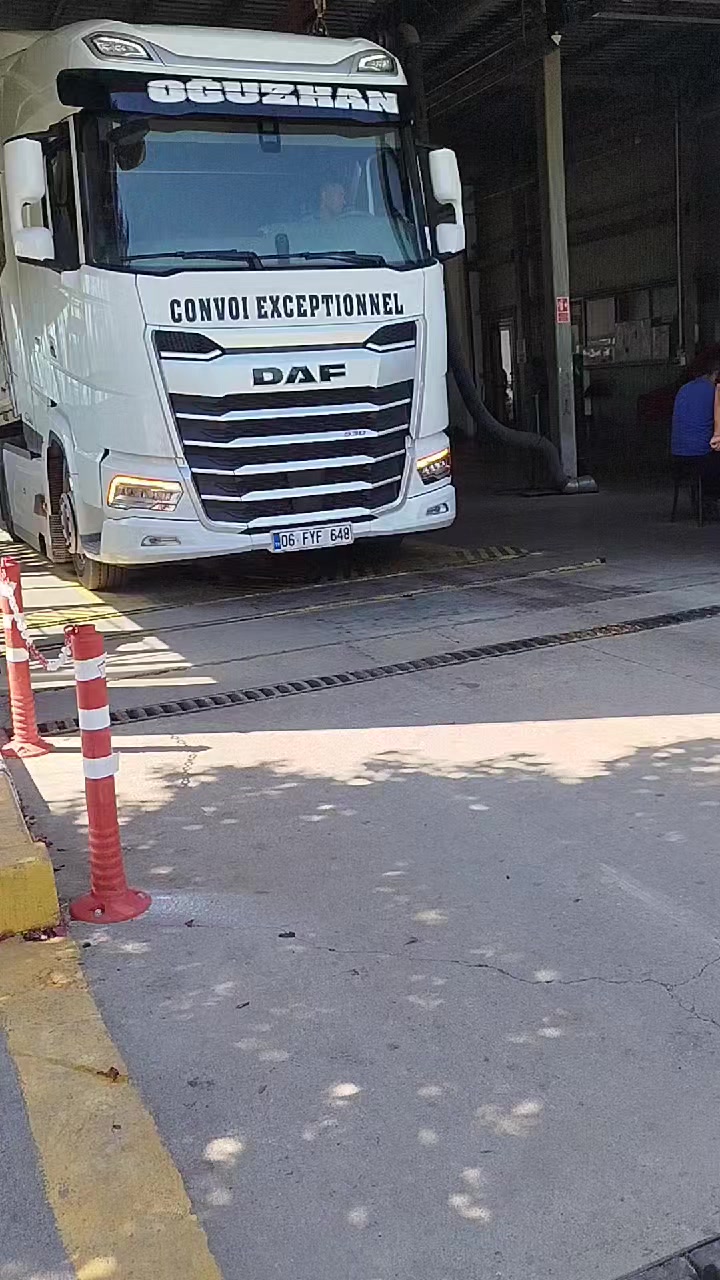 @Özkan Yörük