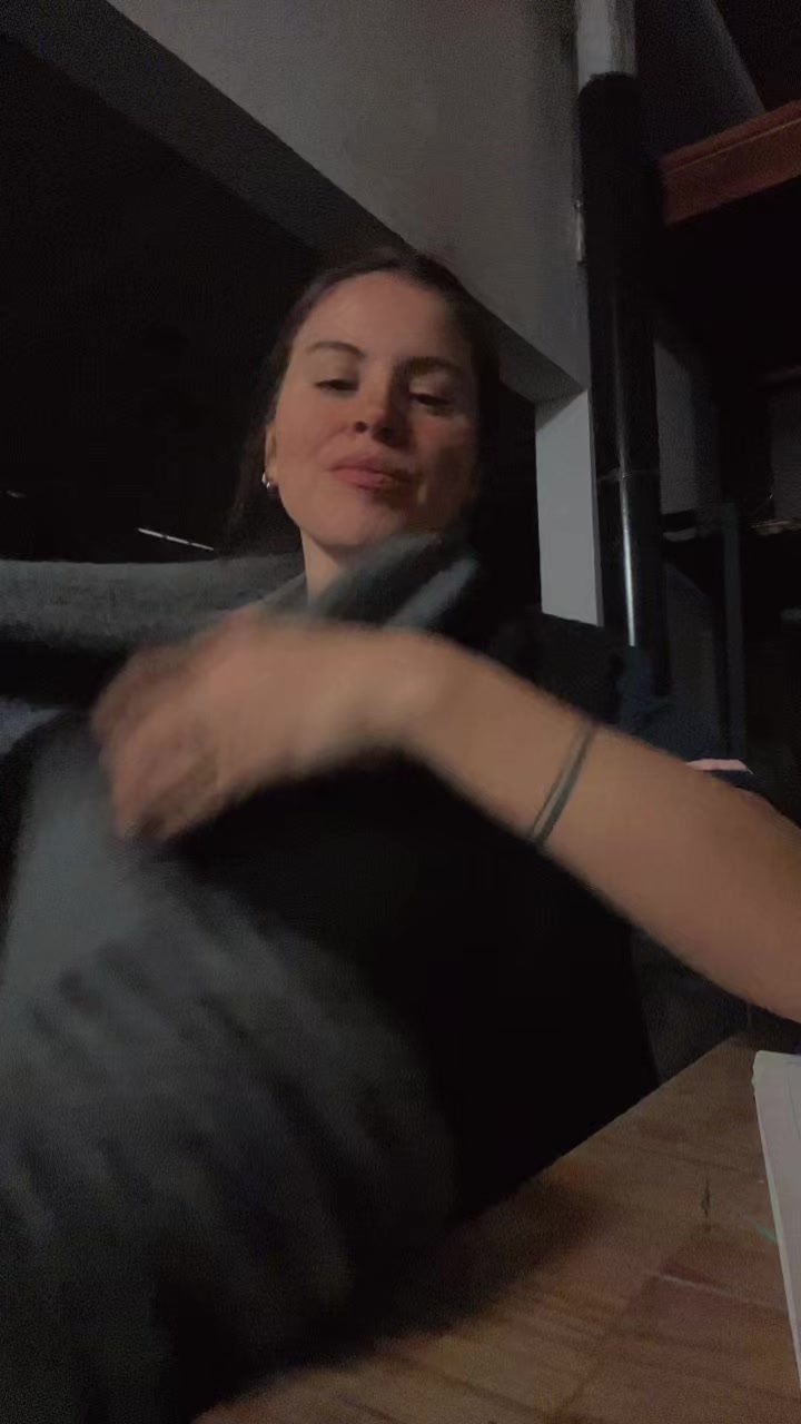 @Debora