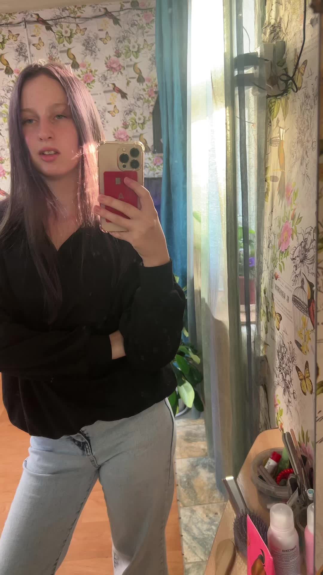 @KARINA:)