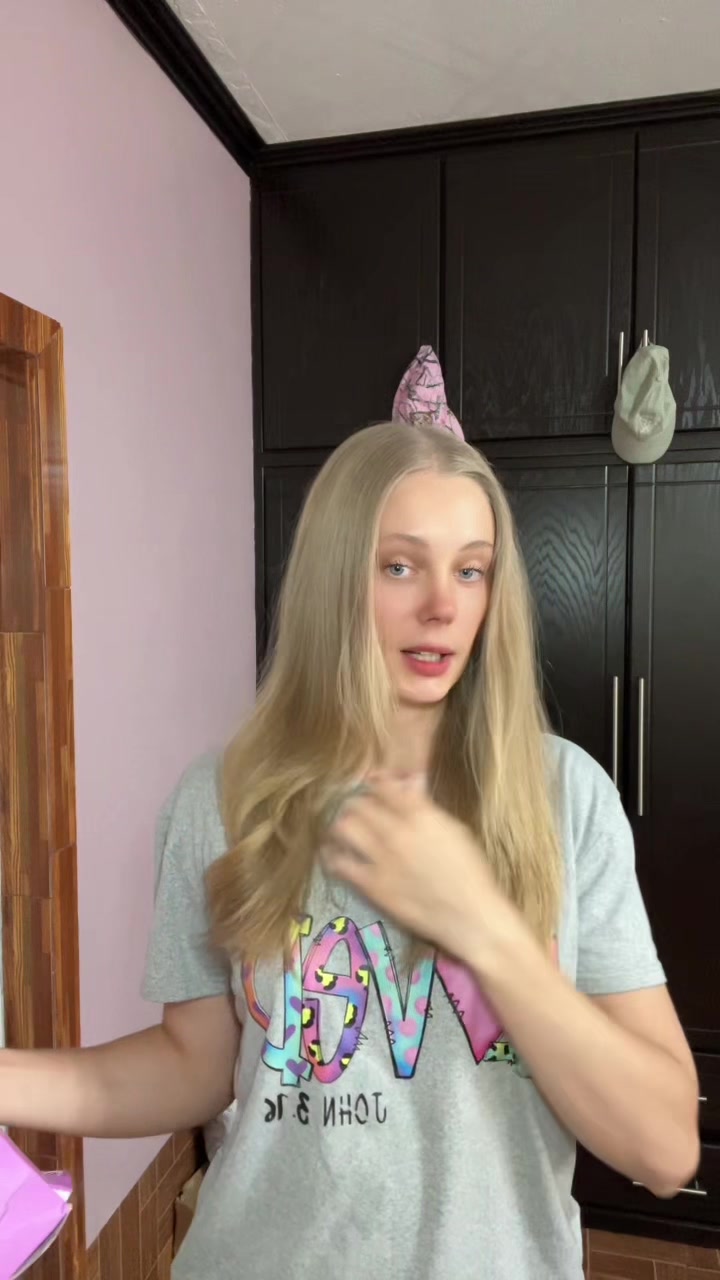 @Elena Redecop