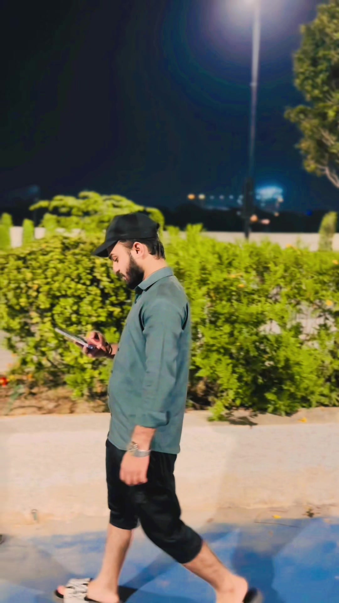 @MALIK⚜️