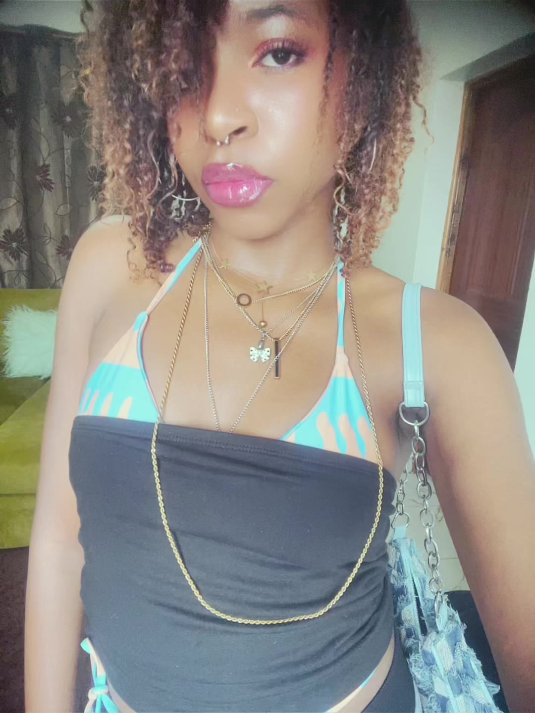 @_c4ika