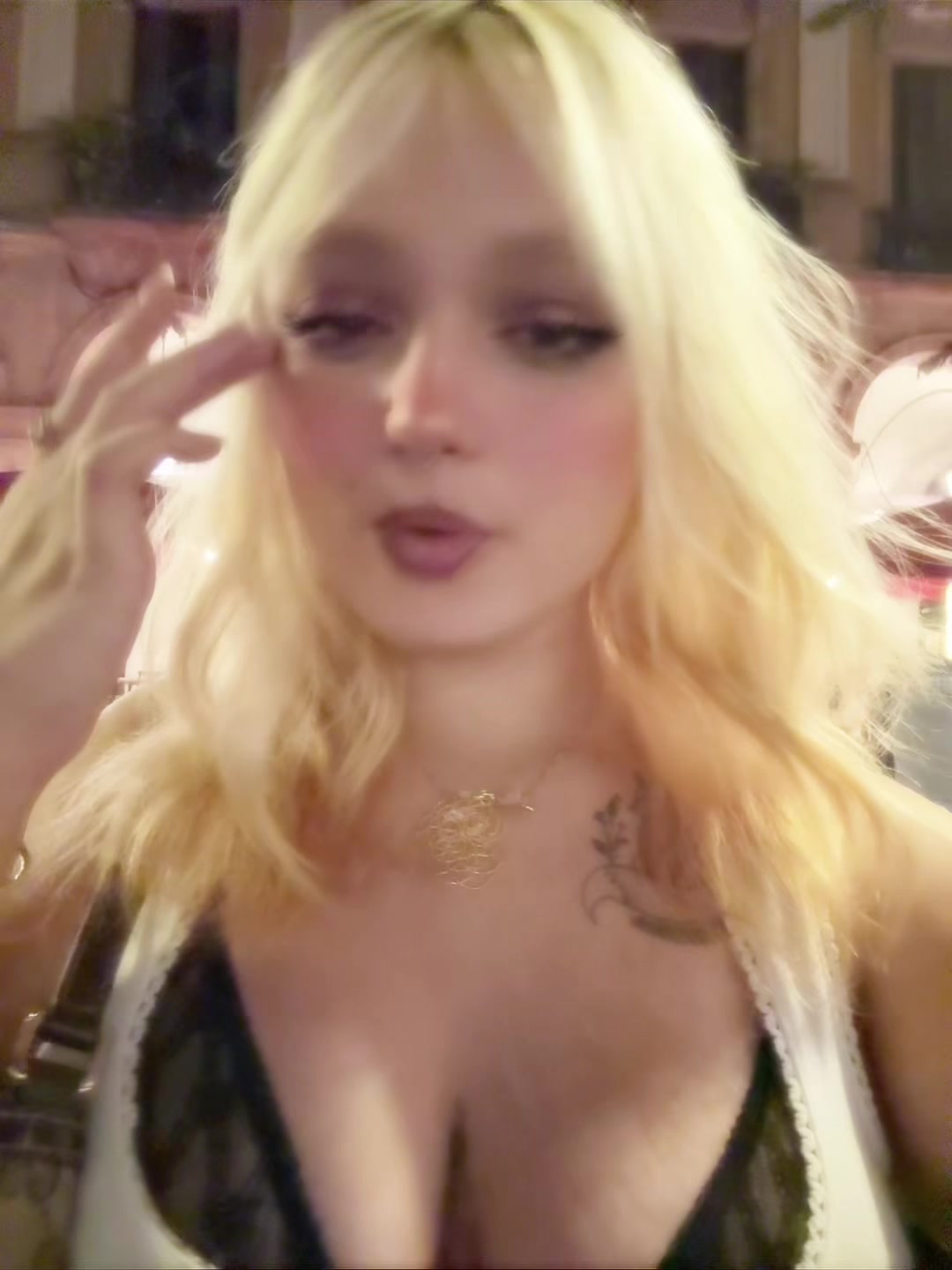 @hey_effy