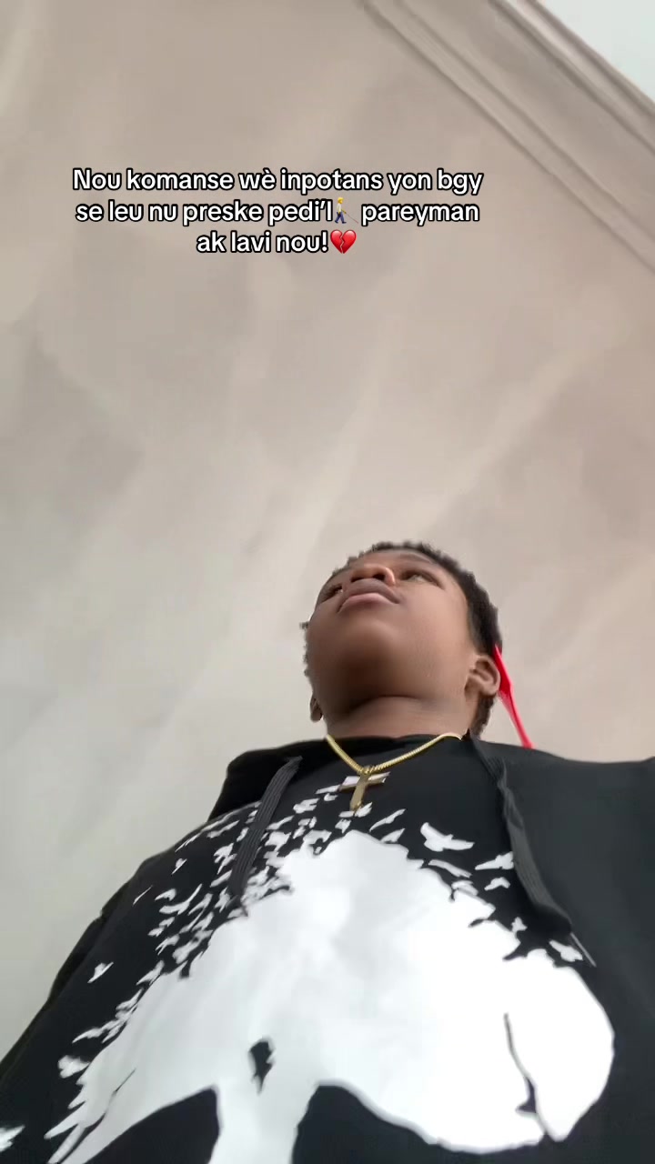 @𝐍𝐎𝐓 𝐒𝐏𝐘🛸🎭