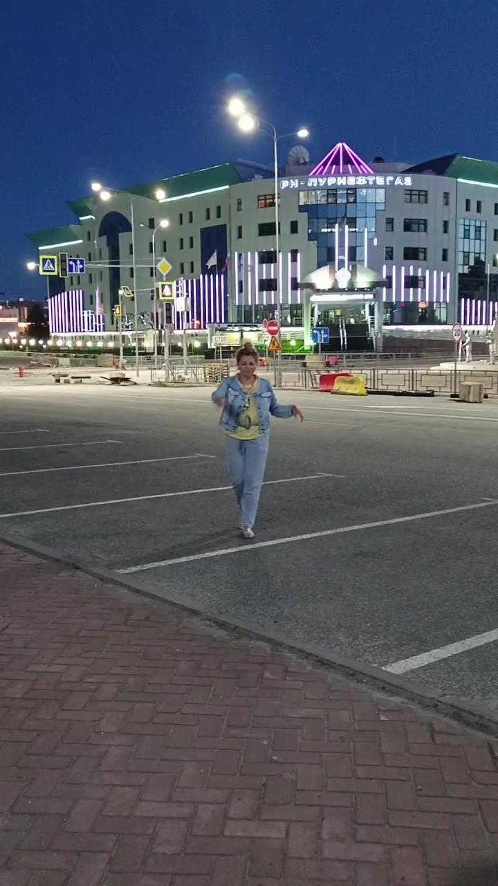 @Леночка