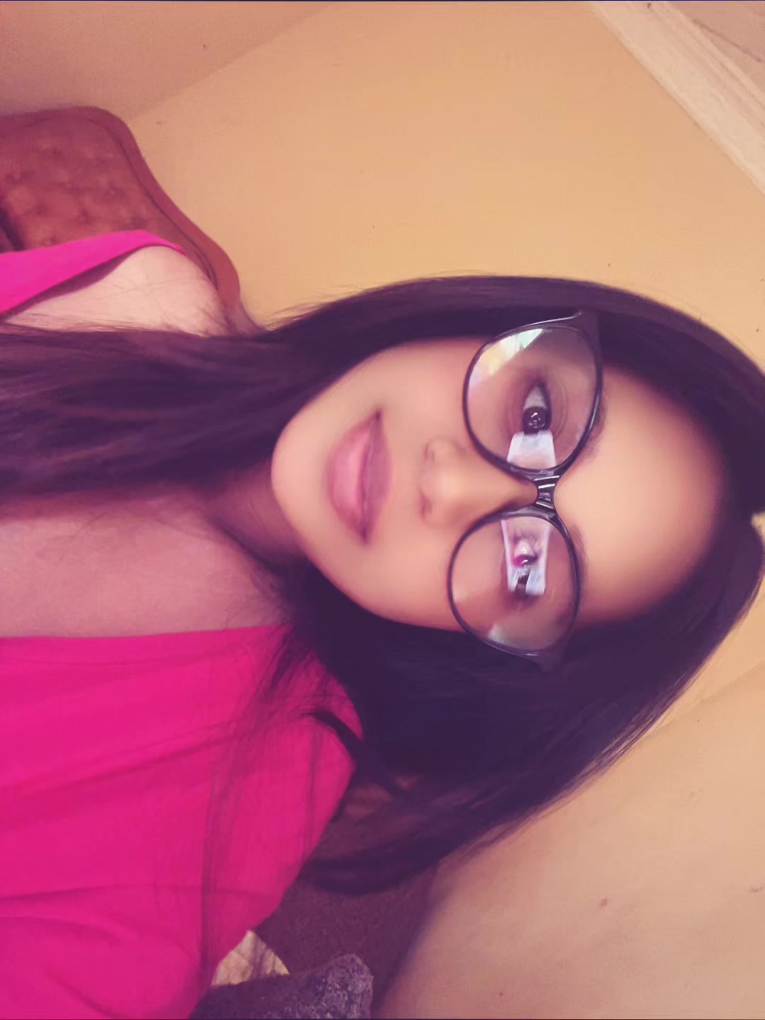@𝒦ℴ𝓁ℴ𝒾𝓃𝒶 🍒