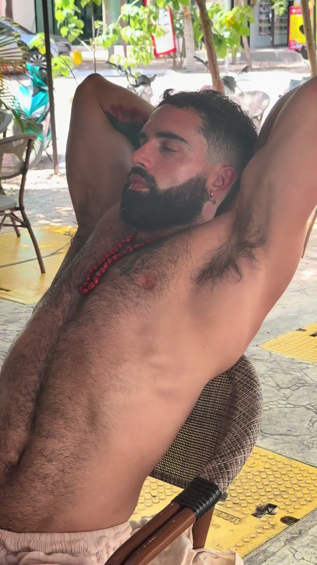 @nicobravo