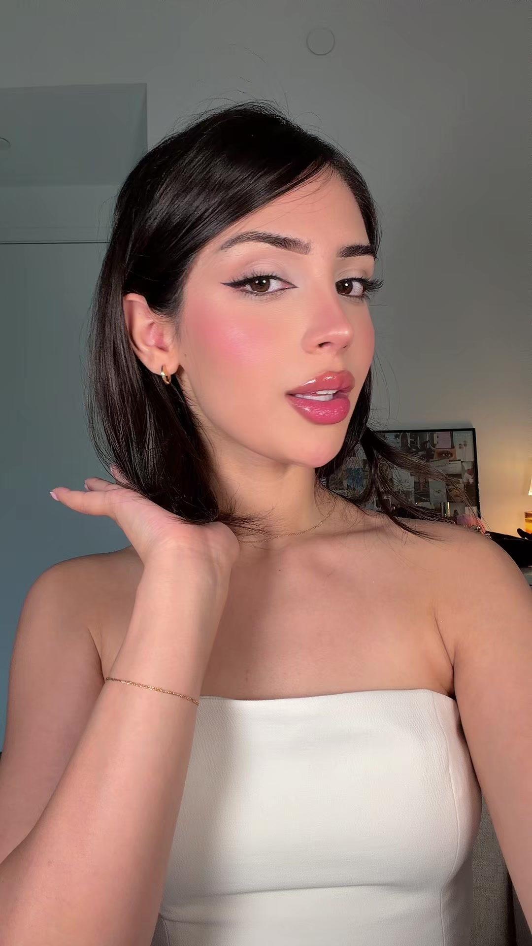 @Mina