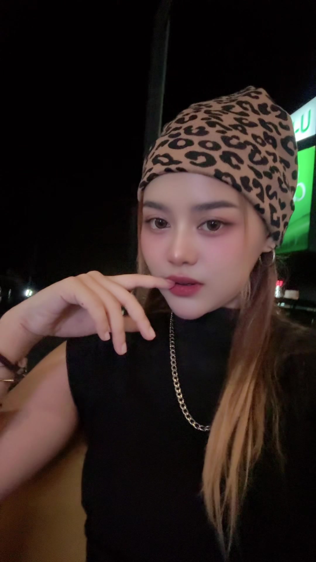 @กานต์ ธารา (99.4K)