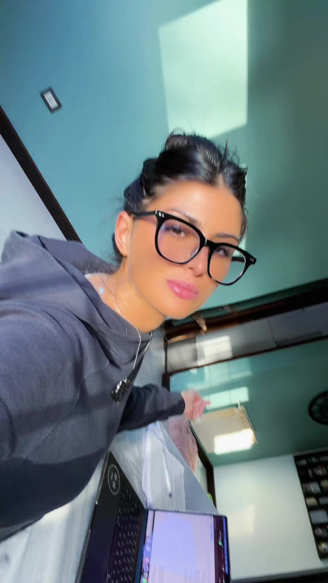 @Renata