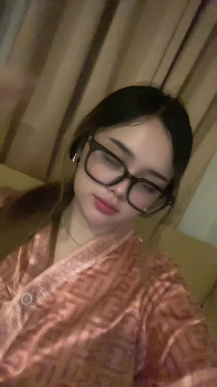 @joanalynnn