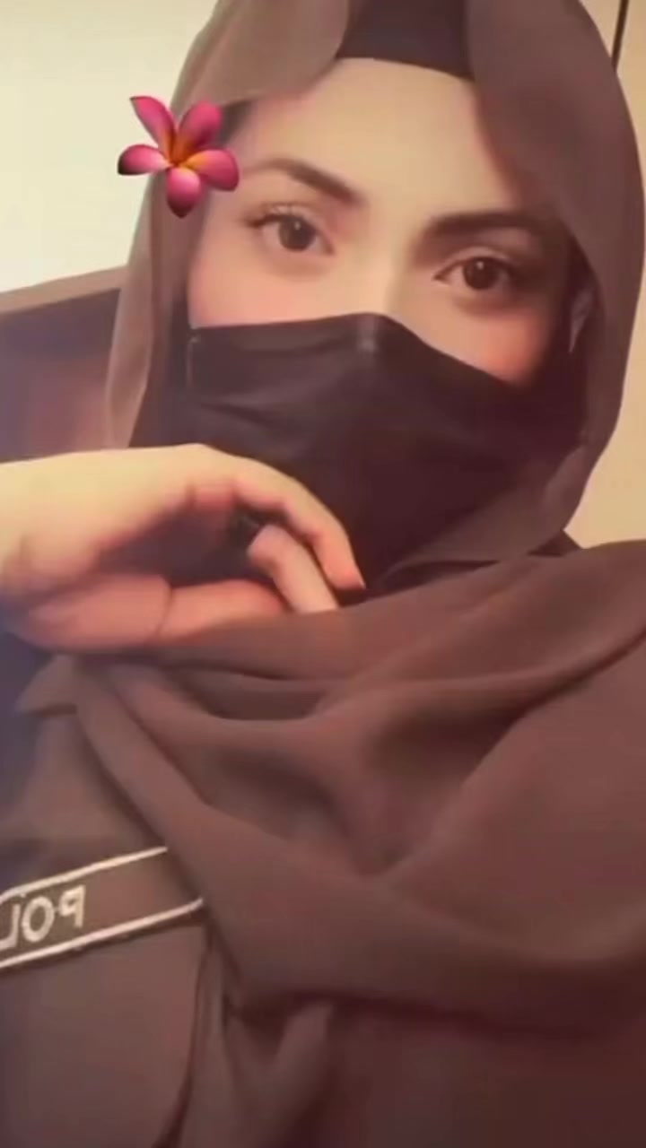 @Police girl👮🏻&zwj;♀️