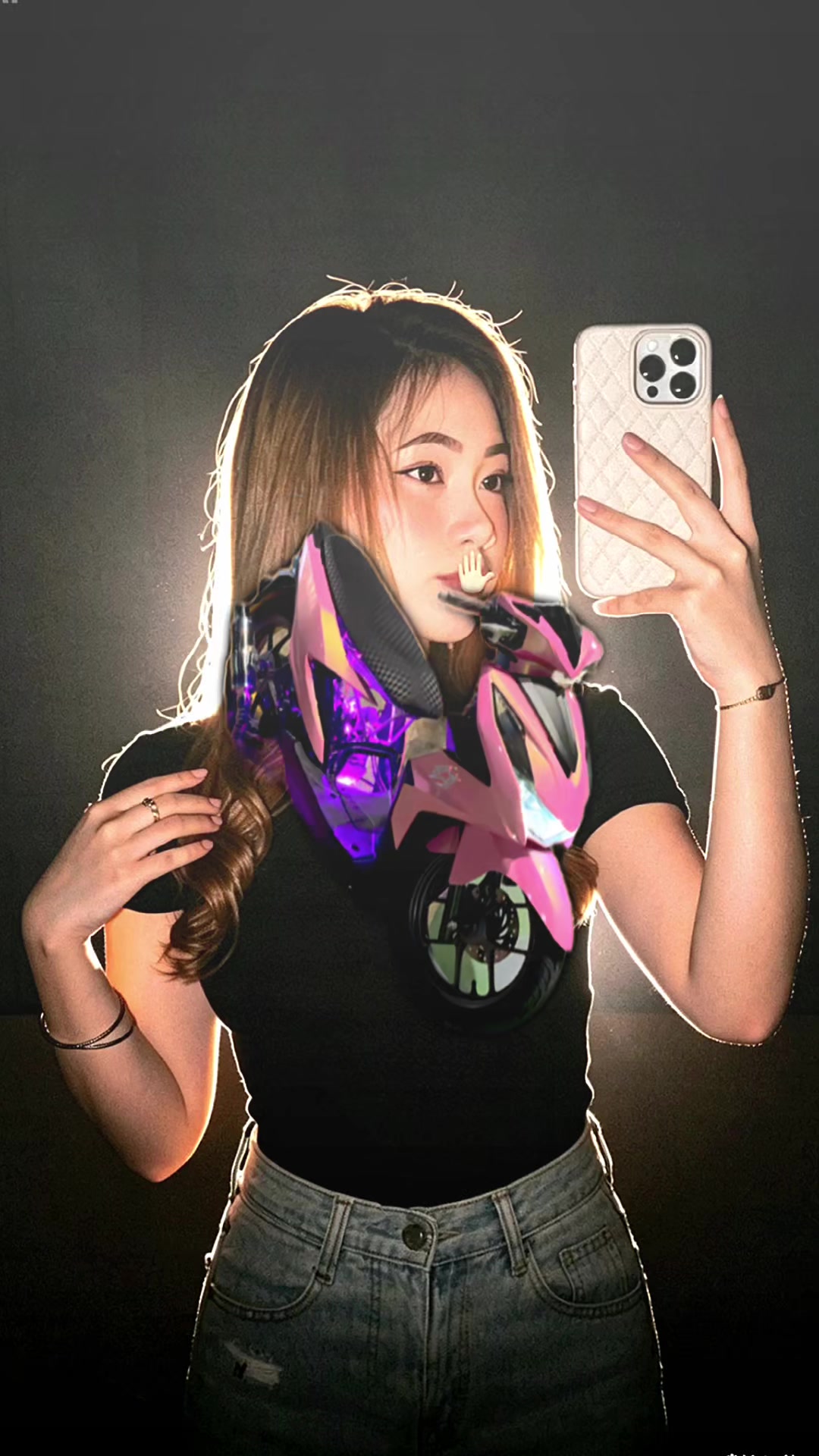 @𝔞 𝔠 𝔥 𝔞 𝔞