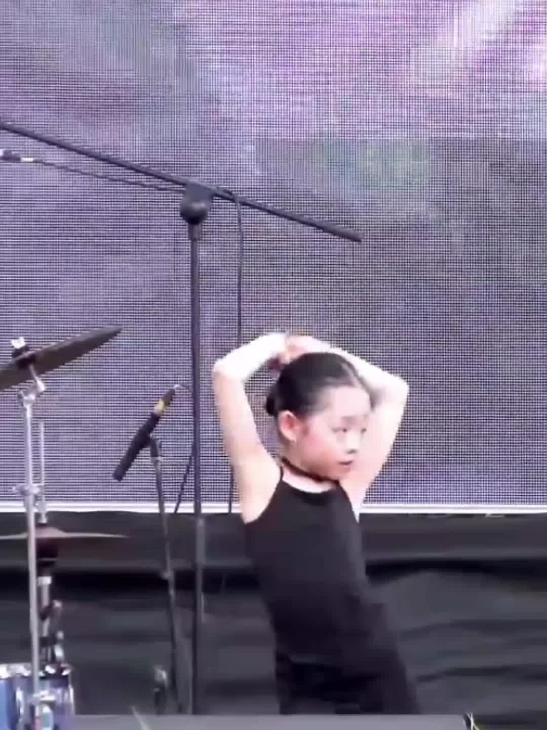 @Nin